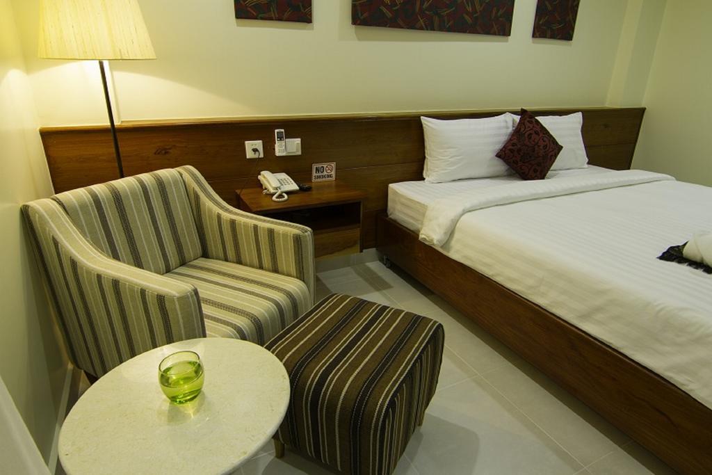 Rose Emerald Hotel Phnom Penh Extérieur photo