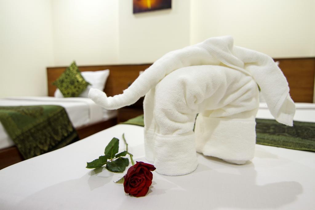 Rose Emerald Hotel Phnom Penh Extérieur photo