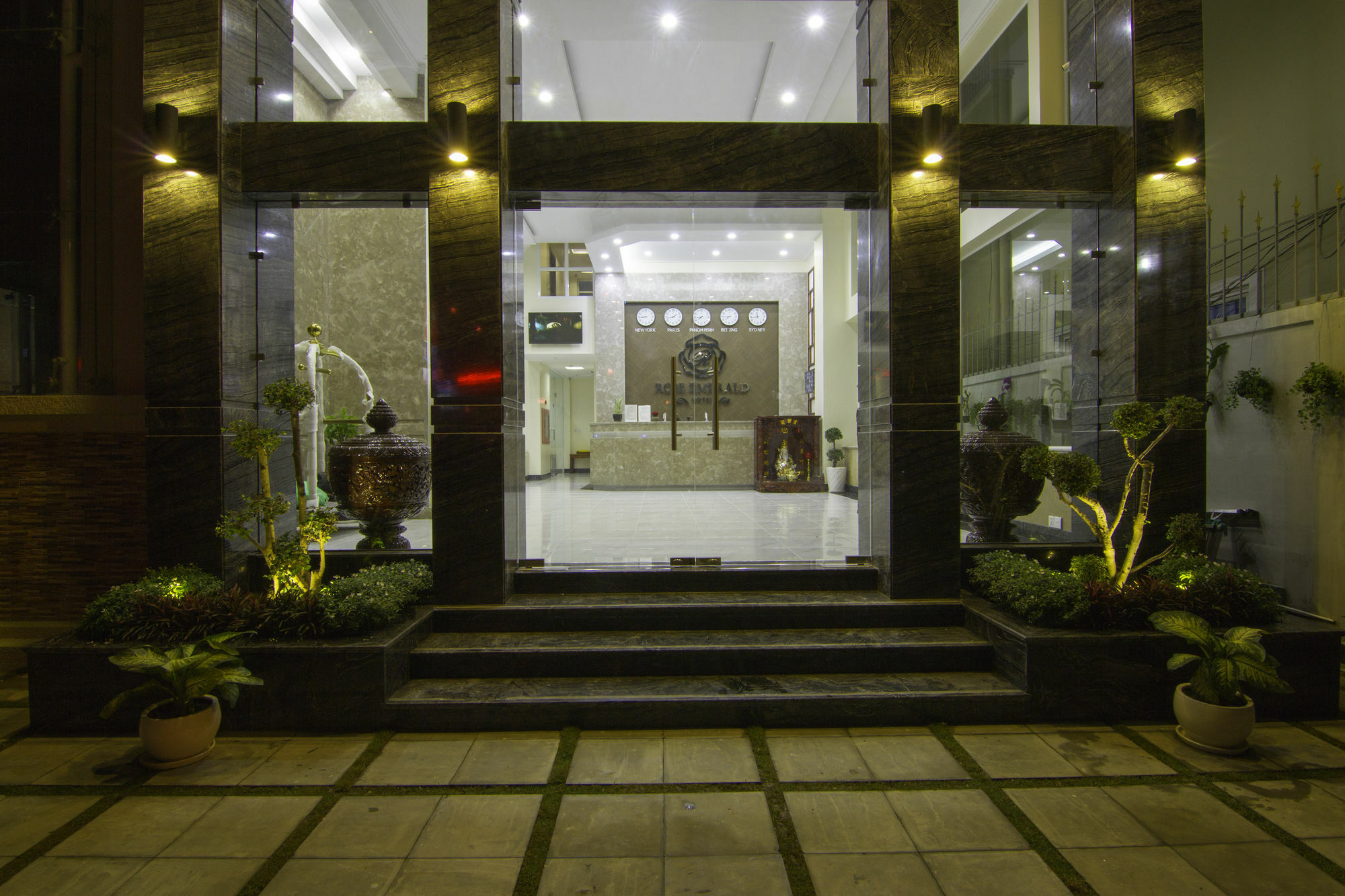 Rose Emerald Hotel Phnom Penh Extérieur photo