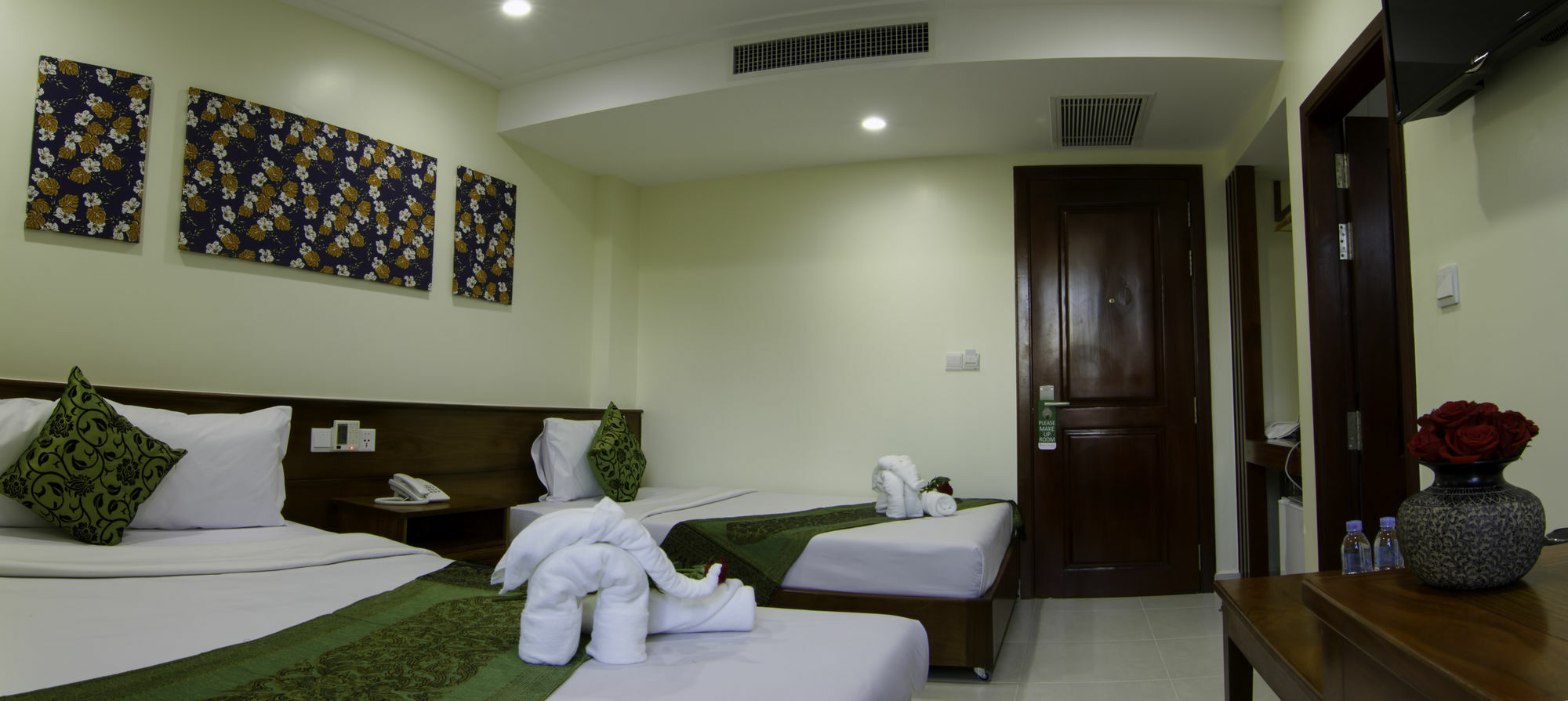 Rose Emerald Hotel Phnom Penh Extérieur photo