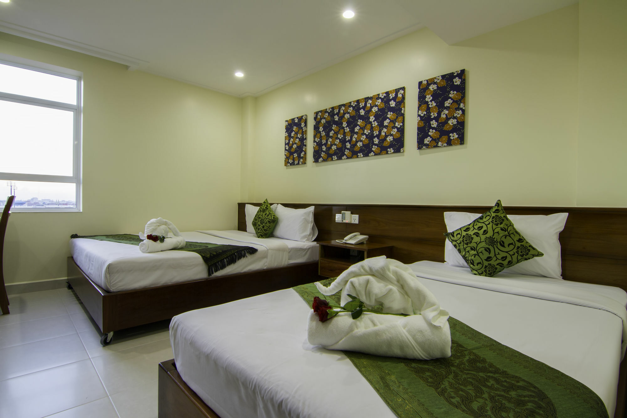 Rose Emerald Hotel Phnom Penh Extérieur photo