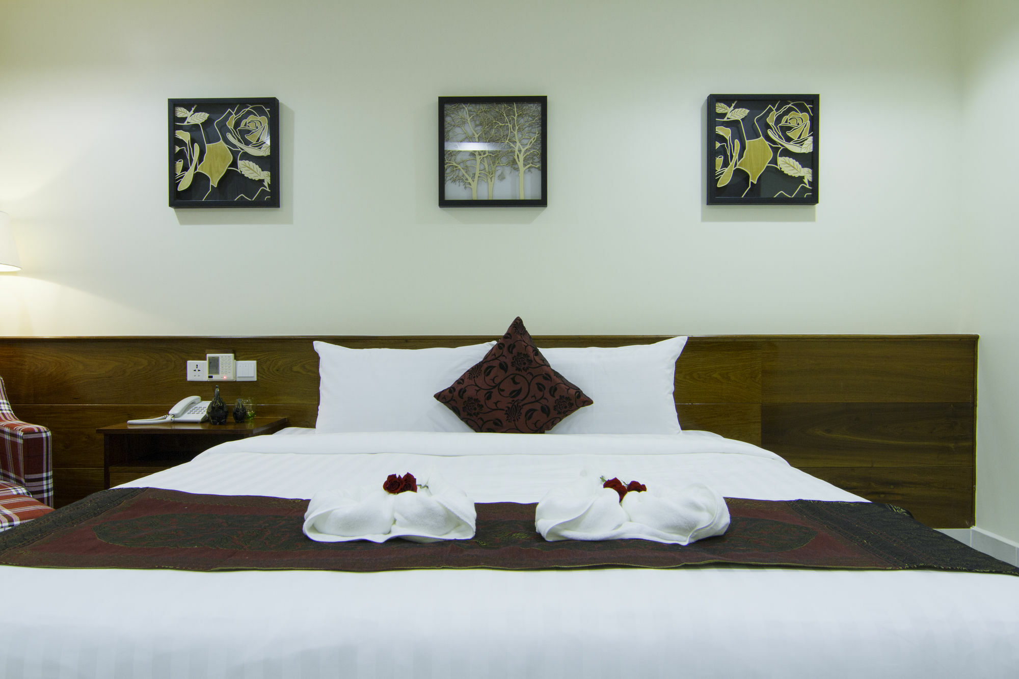 Rose Emerald Hotel Phnom Penh Extérieur photo